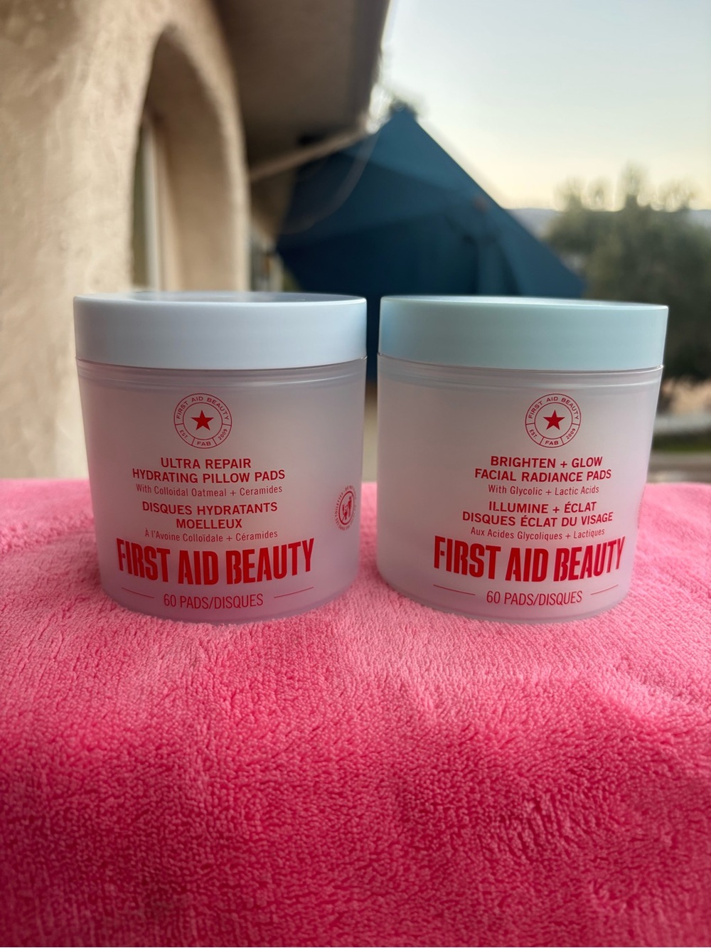 First Aid Beauty FAB Facial Radiance + Hydrating Pillow Pads